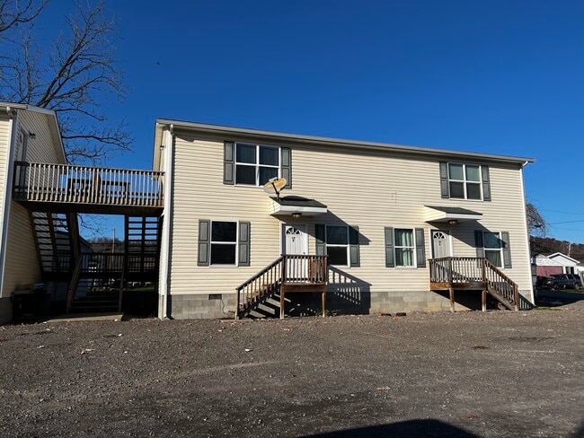Building Photo - 34 Private Road 15 Rental