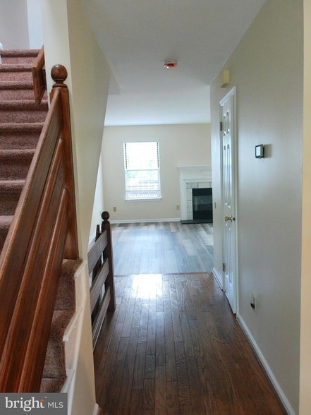 Photo - 857 Jackson St