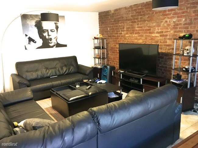 Photo - 4 br, 1.5 bath  - 12 Aberdeen St # 14 Unit # 14