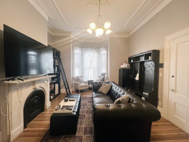 Photo - 61 Monmouth St Unit 1