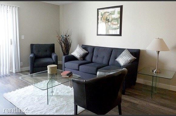 Photo - 848 S Dexter St