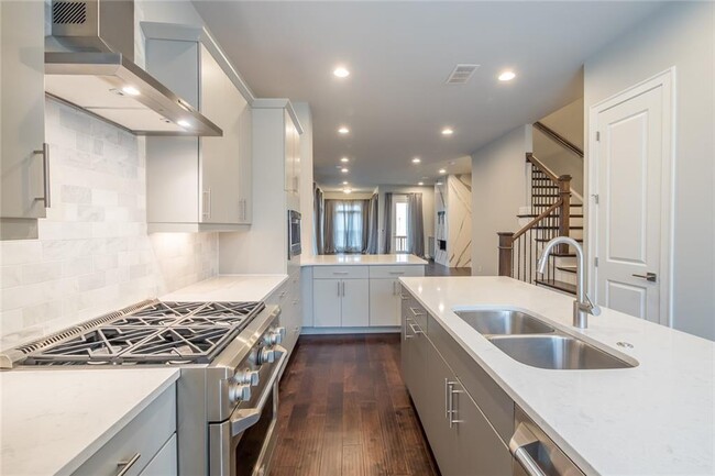 Photo - 4216 Deming Cir