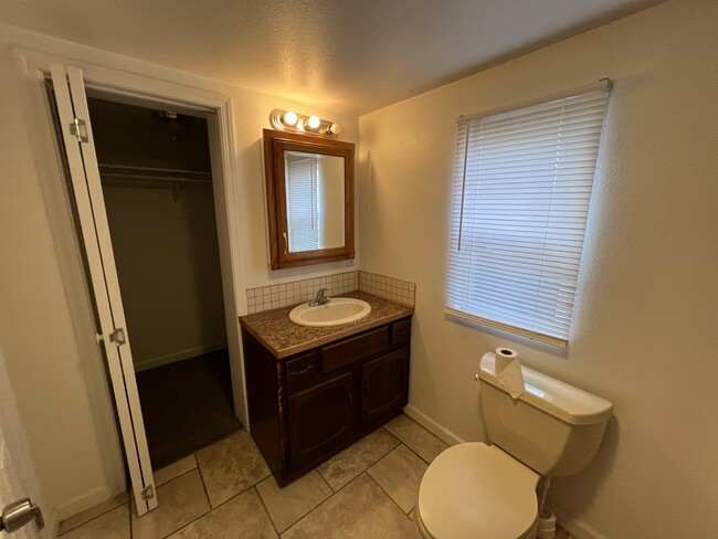 Photo - 207 1/2 S Clayton St