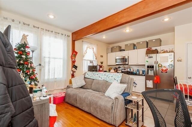 Photo - 17-19-19 Chase Ct Unit 1R