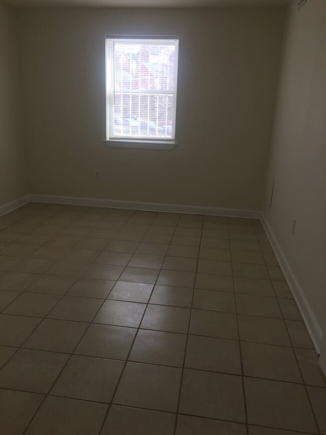 Photo - 748 Brandywine St SE Unit 102