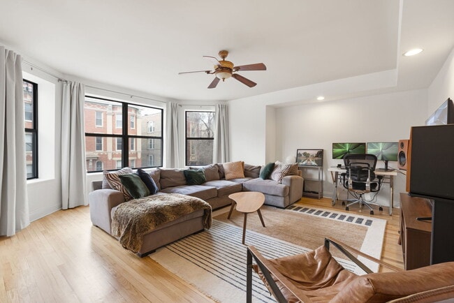 Photo - 2735 N Kimball Ave