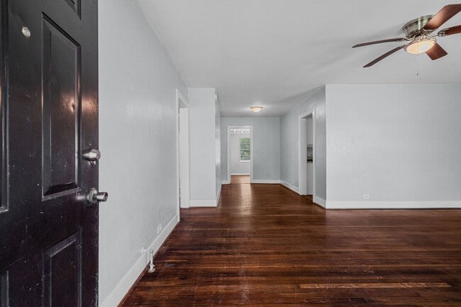 Photo - Cozy 3 Bedroom, 1 Bath Home - Spacious Liv...