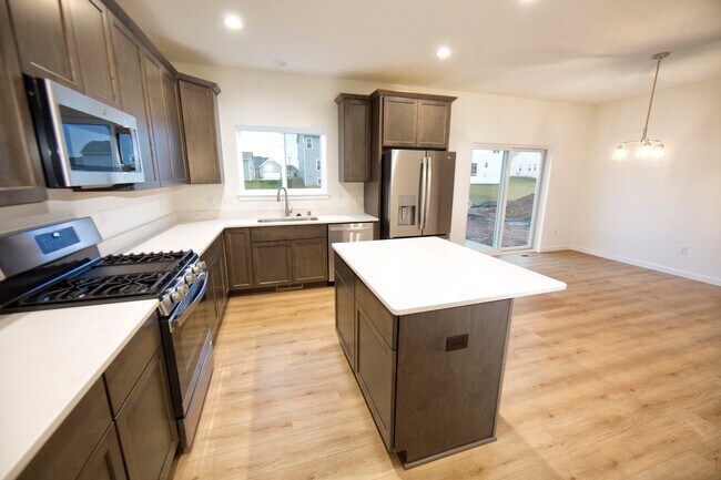 Photo - 2009 Savannah Dr