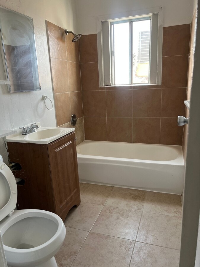 Photo - 225 E Garfield Ave Unit 106