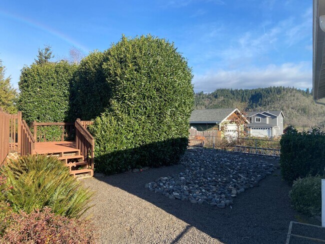 Photo - 3 Bedroom 2 bath Home in White Salmon