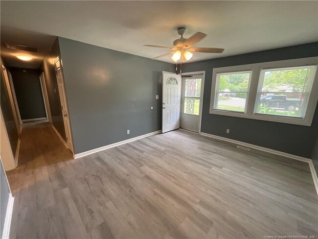 Photo - 1422 Grandview Dr