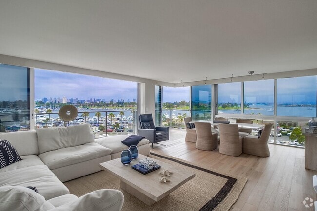 Building Photo - 1750 Avenida Del Mundo Unit 402 Rental