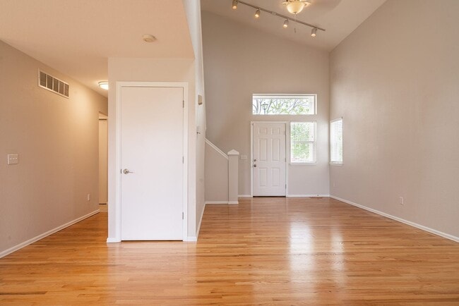 Photo - 2217 Ashwood Ln