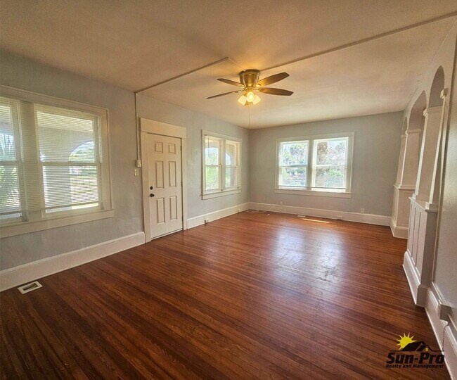 Photo - 601 Butler Blvd