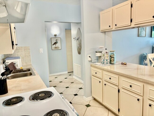 Photo - Marco Towers