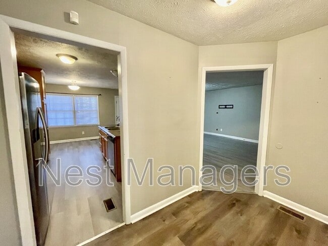 Photo - 6928 Bostick Dr