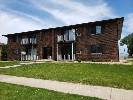 Building Photo - 8515 32nd Ave Unit Apt 3