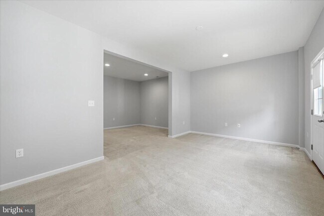 Photo - 117 Stribling Wy