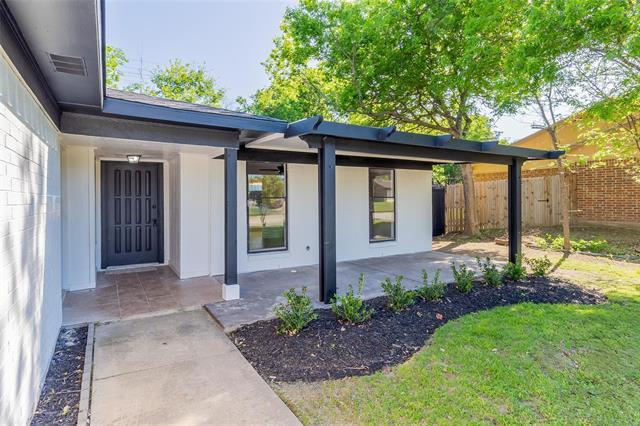Photo - 220 Jeaneta Ave