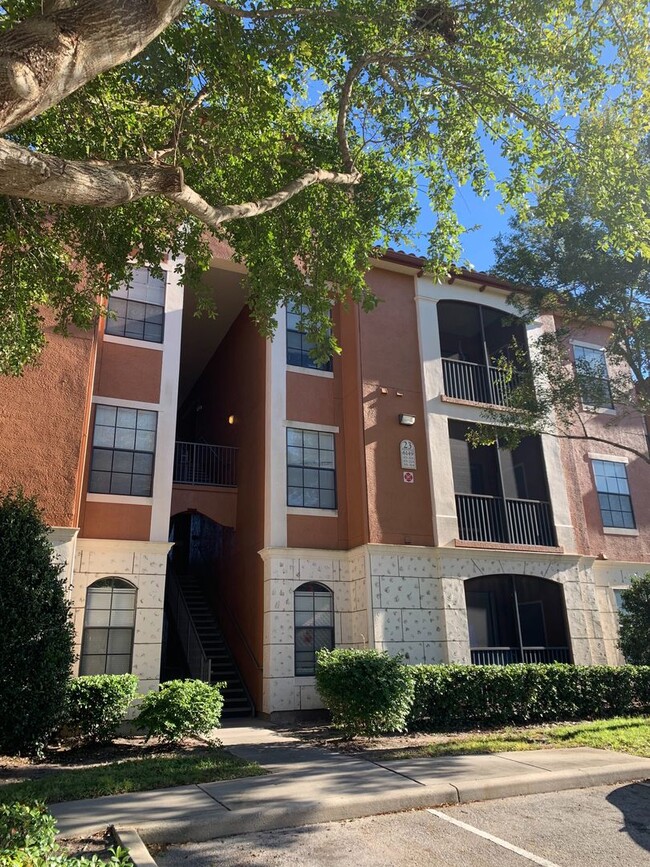 Private, updated, 2/2, 3rd-floor condo, wi... - Private, updated, 2/2, 3rd-floor condo, wi...