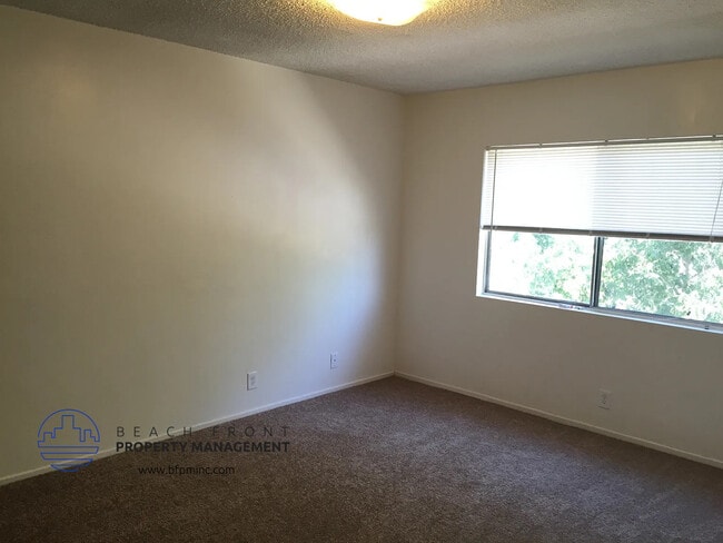 Photo - 627 W. Oliver St.