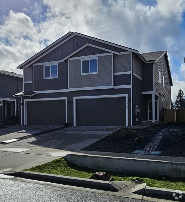 Building Photo - Brand New 4-Bedroom Duplex for Rent in Lacey! Rental