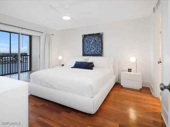 Building Photo - 2750 Gulf Shore Blvd N Unit 602