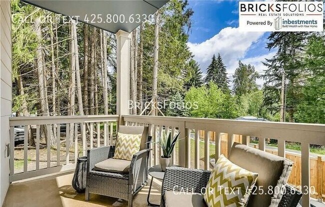 Photo - Live Elevated in Lynnwood –Townhome with G...