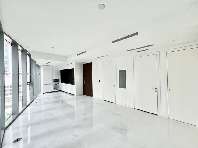 Photo - 300 Biscayne Blvd Way Condominio Unidad 806E