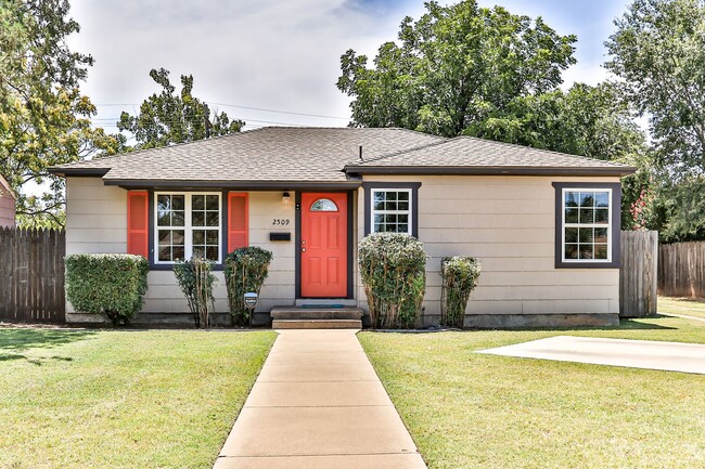 Building Photo - Pre-Leasing Fall 2025 With Lawn and Alarm Service! - Charming 2 Bedroom 1 Bath!