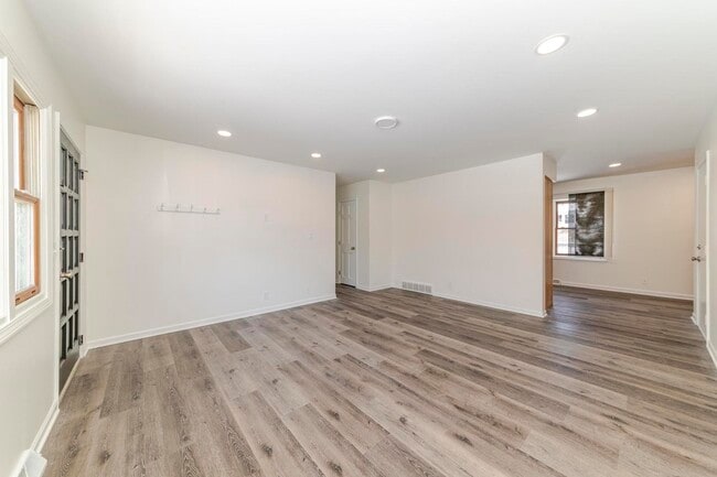 Photo - 1008 S 10th Ave