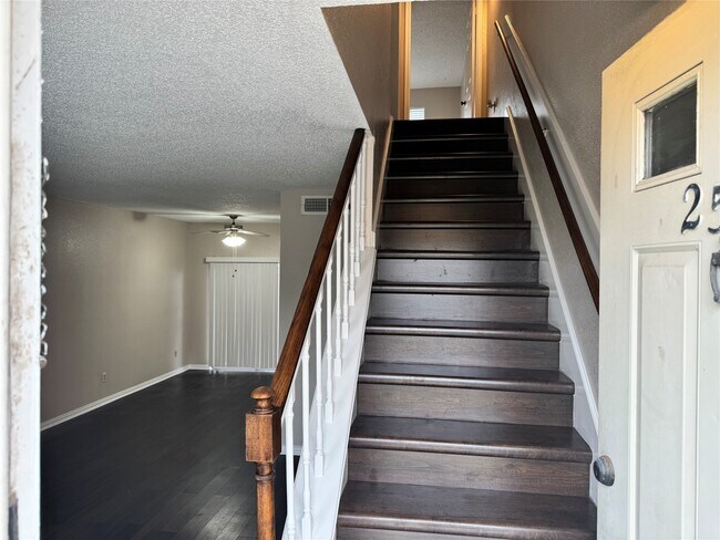 3600 Jeanetta St