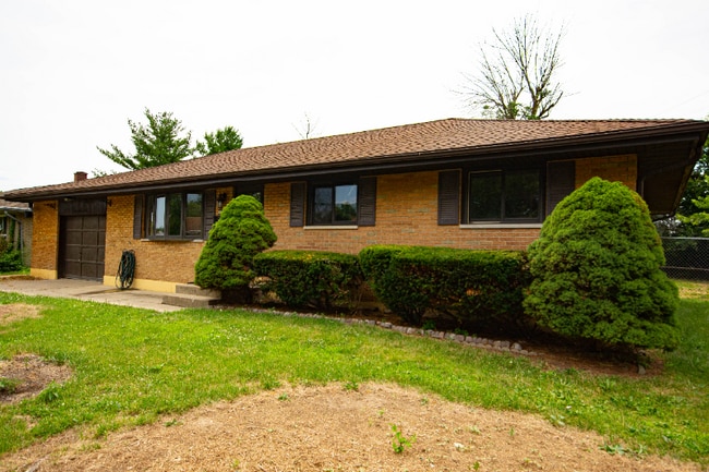 Photo - 1575 Northdale Rd