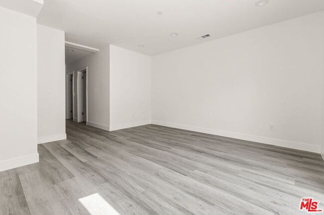 Photo - 2936 West Blvd Unit 2B