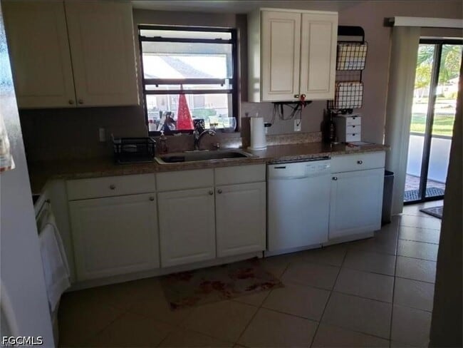 Photo - 3604 SW 6th Pl