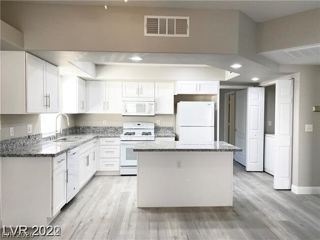 Building Photo - 3601 Pintadas St Unit 102