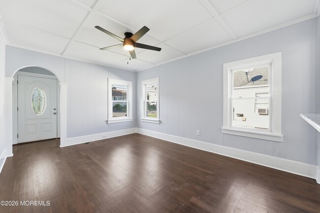 Photo - 251 Main St