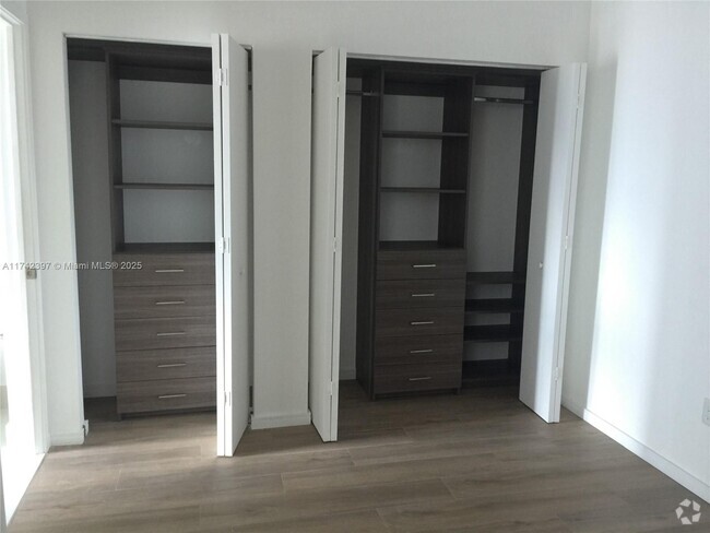 Building Photo - 1100 S Miami Ave Unit 1902 Rental