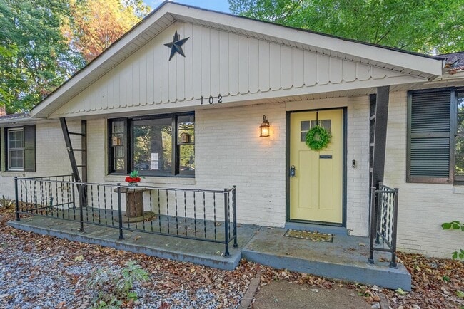 Building Photo - 102 Preston Dr