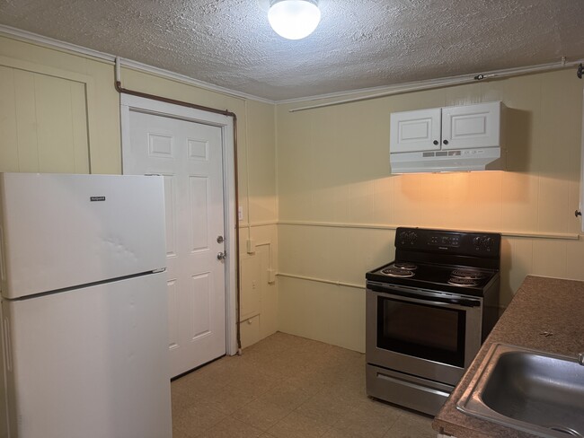 Building Photo - 20 Washington Ave Unit 2