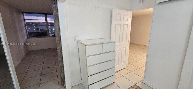 Photo - 18031 Biscayne Blvd Unit 303