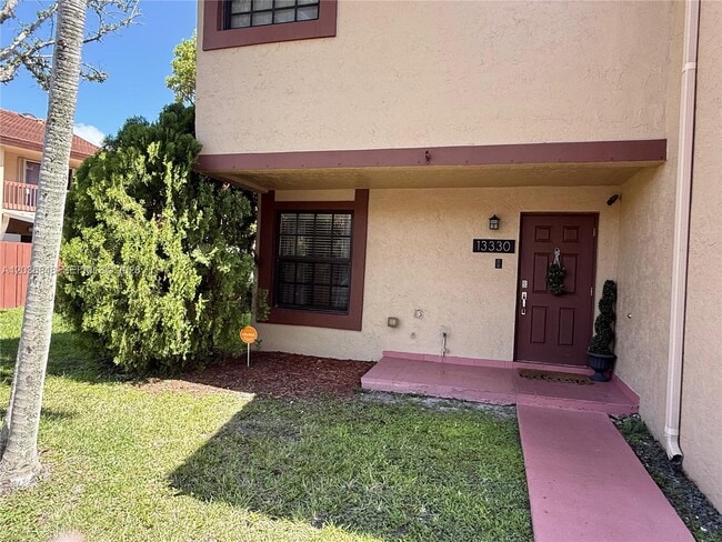 Building Photo - 13330 SW 59th Terrace