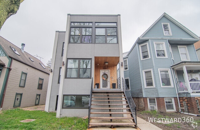 Building Photo - 4238 N Albany-2 Unit 2 Rental