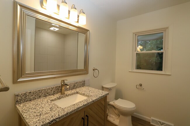 Photo - 611 Logan Ave