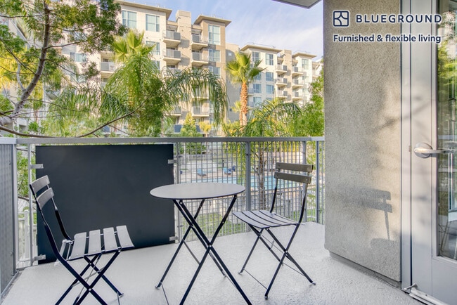 Photo - 550 Moreland Way Unidad FL2-ID871