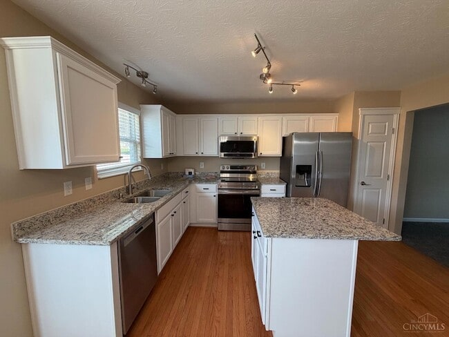 Photo - 7801 Livingston Dr