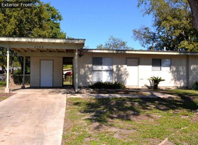 Photo - 5123 Vlg Gln Dr