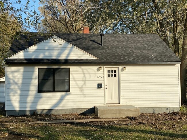 Photo - 1250 S Lake Ridge Ave