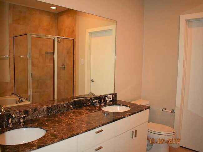 Photo - 4338 Spencer St