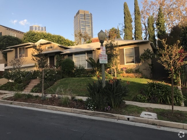 Street Facing Photo - 10338 La Grange Ave Rental